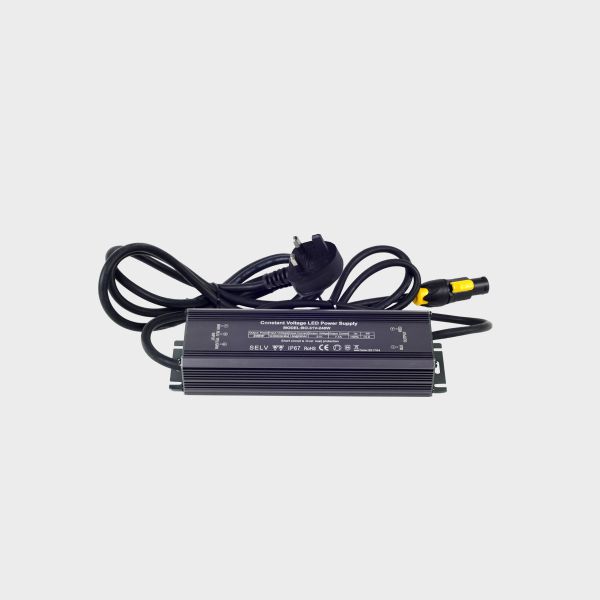 Alimentation 220 V - 240 watts - Prise UK